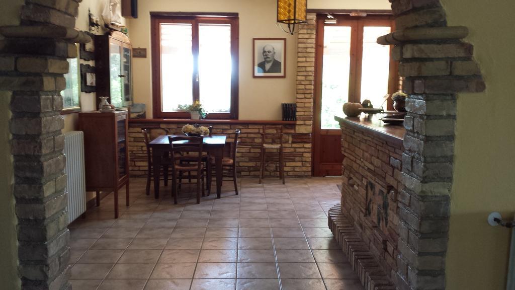 Agriturismo Col Morino Bed & Breakfast Pineto Exterior foto