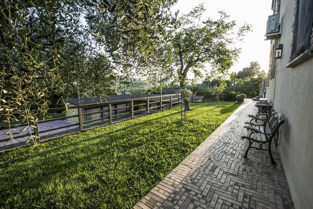 Agriturismo Col Morino Bed & Breakfast Pineto Exterior foto