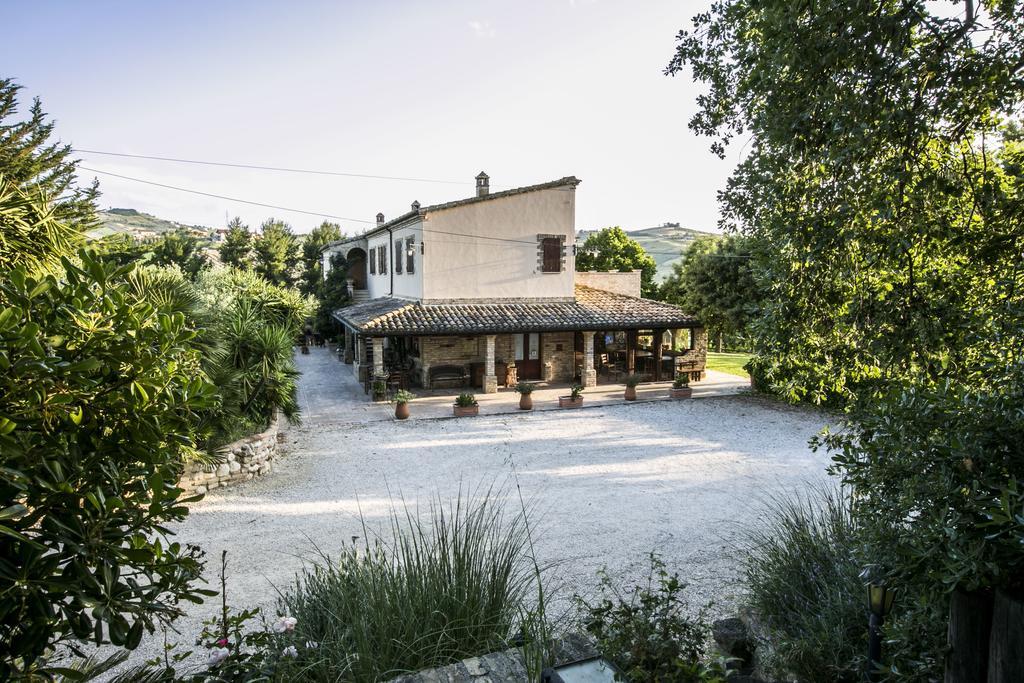 Agriturismo Col Morino Bed & Breakfast Pineto Exterior foto
